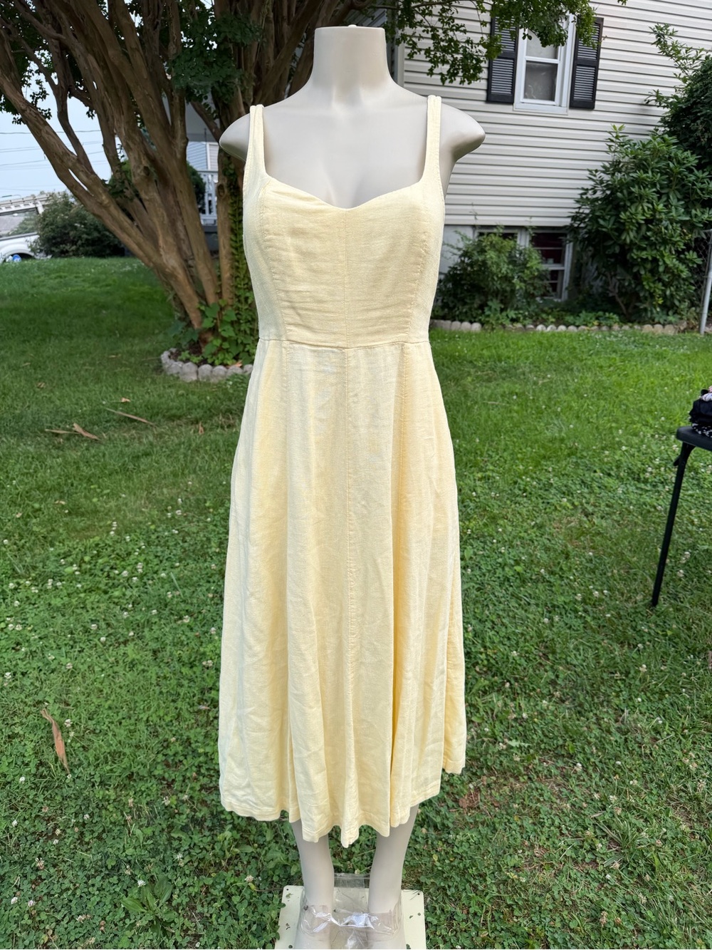 Old Navy Pale Yellow Midi Sundress with Sweetheart Neckline